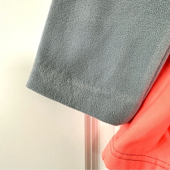 Columbia Hooded Zip Up Fleece Jacket - Picture 7 of 11